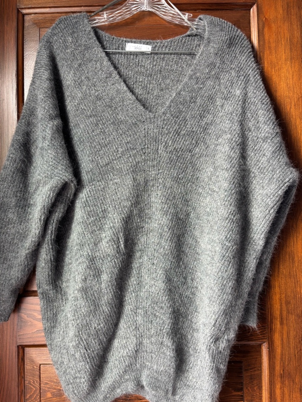 TALULAH Soft Gray V-Neck Sweater
